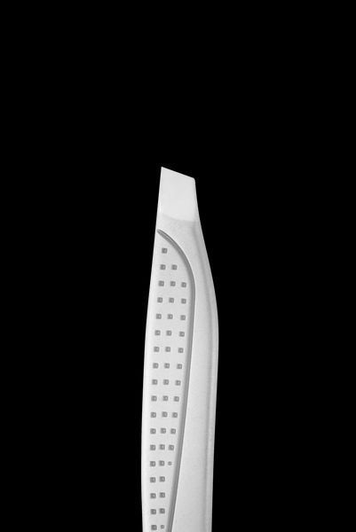 Пинцет для бровей CLASSIC 15 TYPE 3 (широкие скошенные кромки) TC-15/3 фото