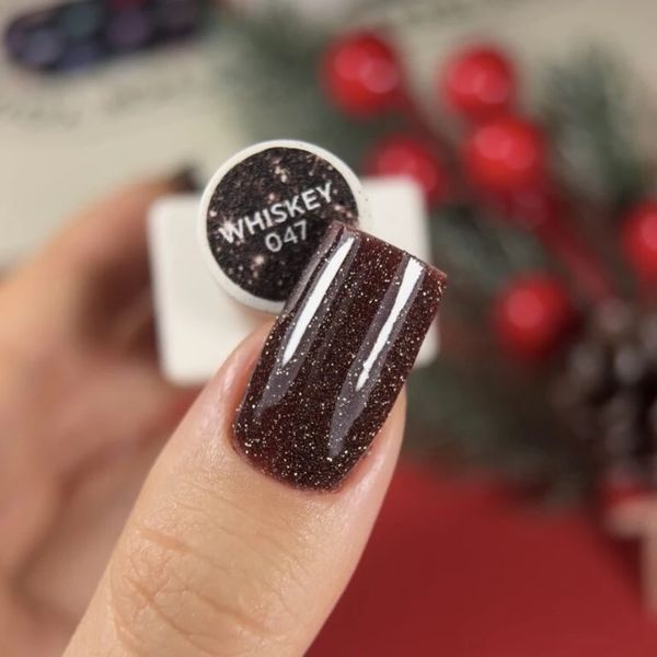 NAILSOFTHEDAY Gel Polish Grenadine &mdash; бордовий (гранатовий) світловідбиваючий гель&ndash;лак для нігтів, 10 мл 4825522500007 фото