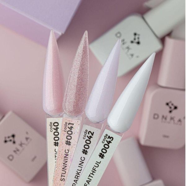 Камуфлирующая база для ногтей DNKa' Cover Base 042 Sparkling, 12 мл DNKA0042 фото